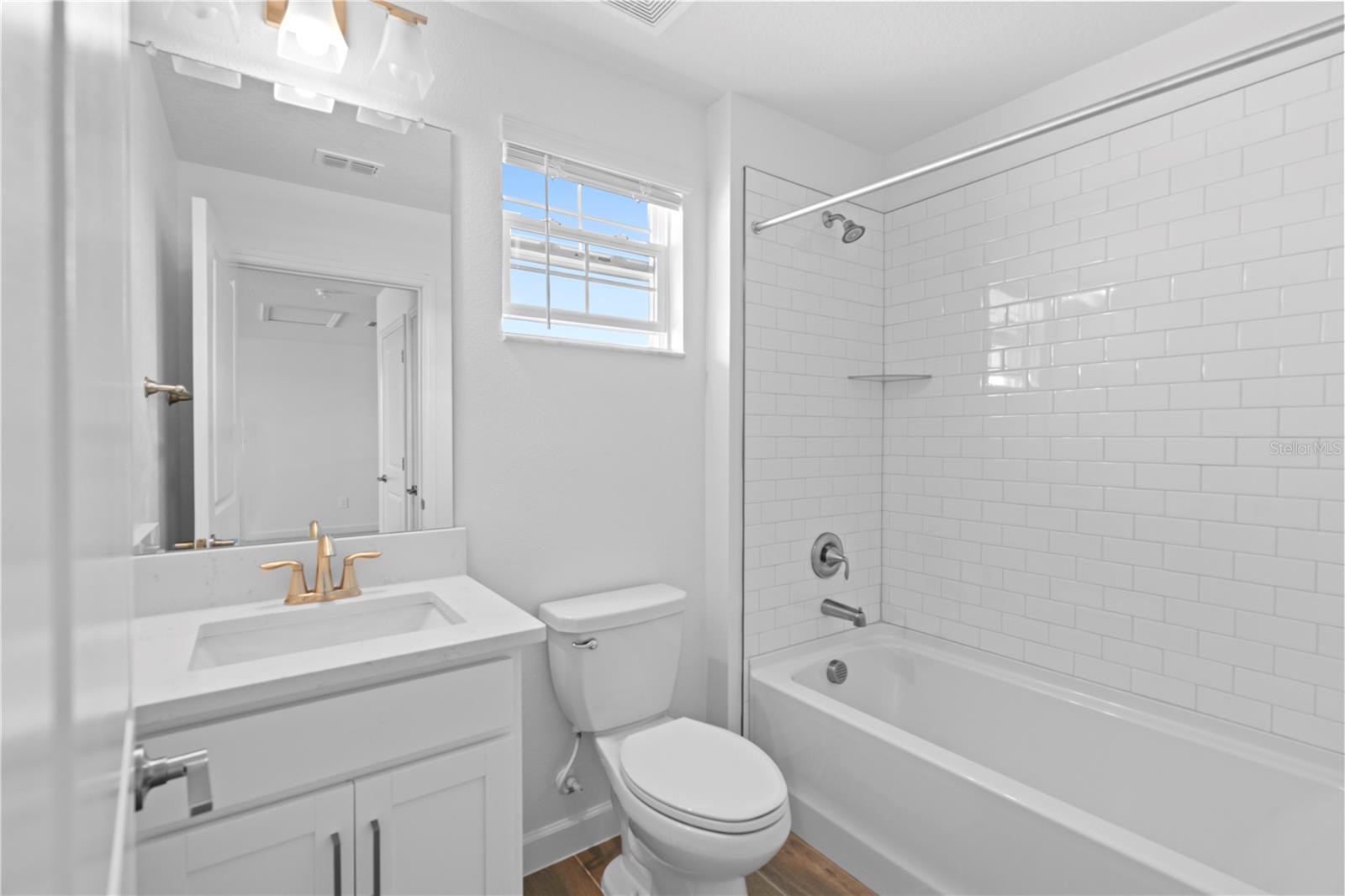 MIRADA - ACTIVE ADULT - Residential