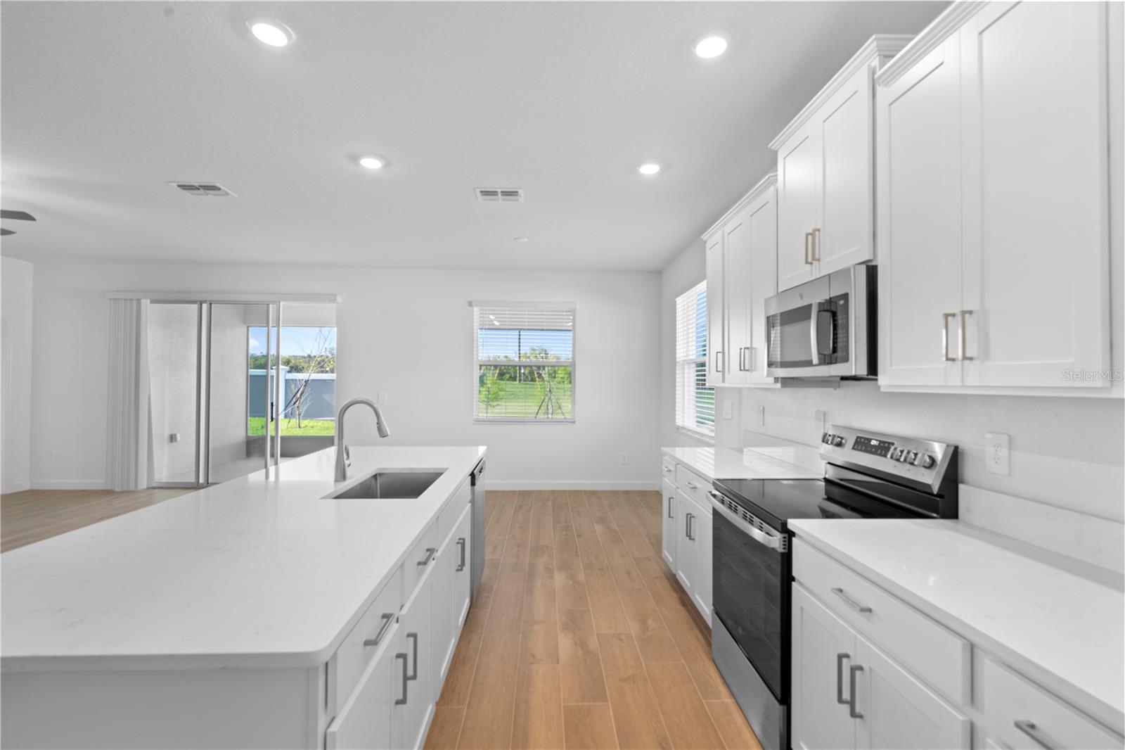 MIRADA - ACTIVE ADULT - Residential