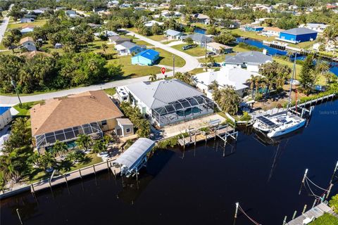 A home in PORT CHARLOTTE