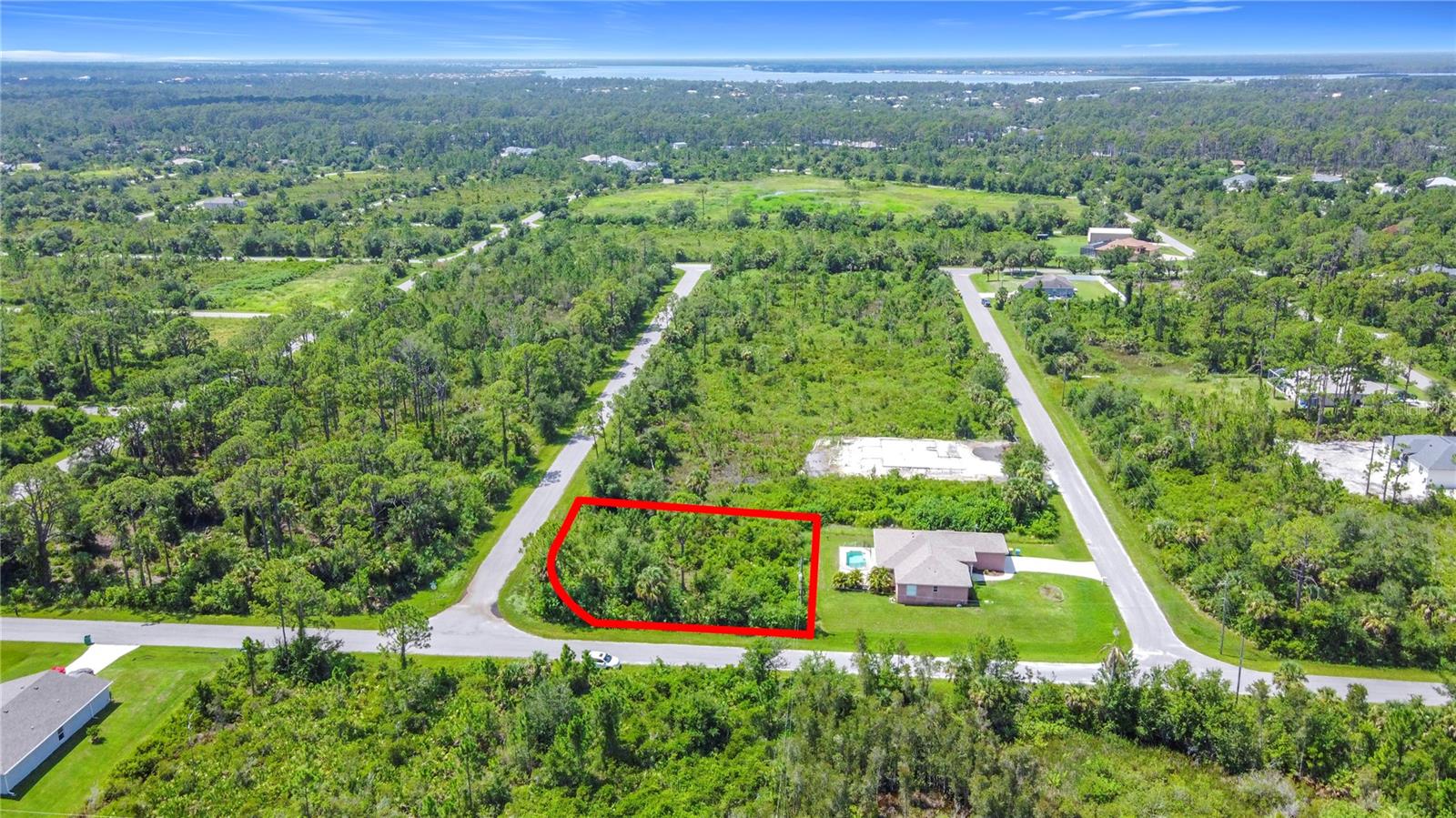 Corner residential lot ready for your vision! This vacant parcel offers great potential with easy access from two streets. Build your dream home or invest in future growth.