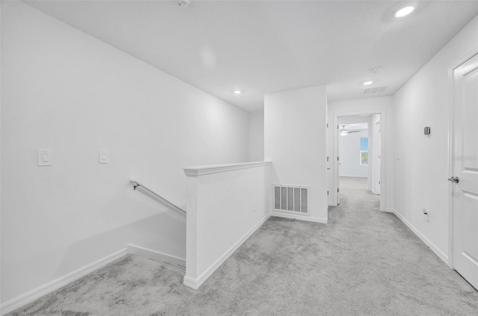 TOWNES AT SOUTHSHORE POINTE - Residential