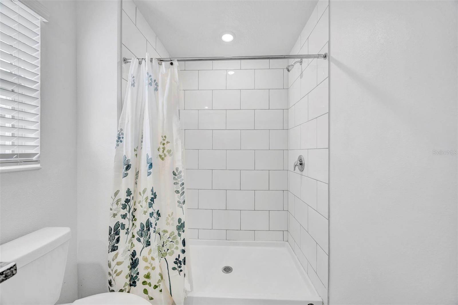 TOWNES AT SOUTHSHORE POINTE - Residential