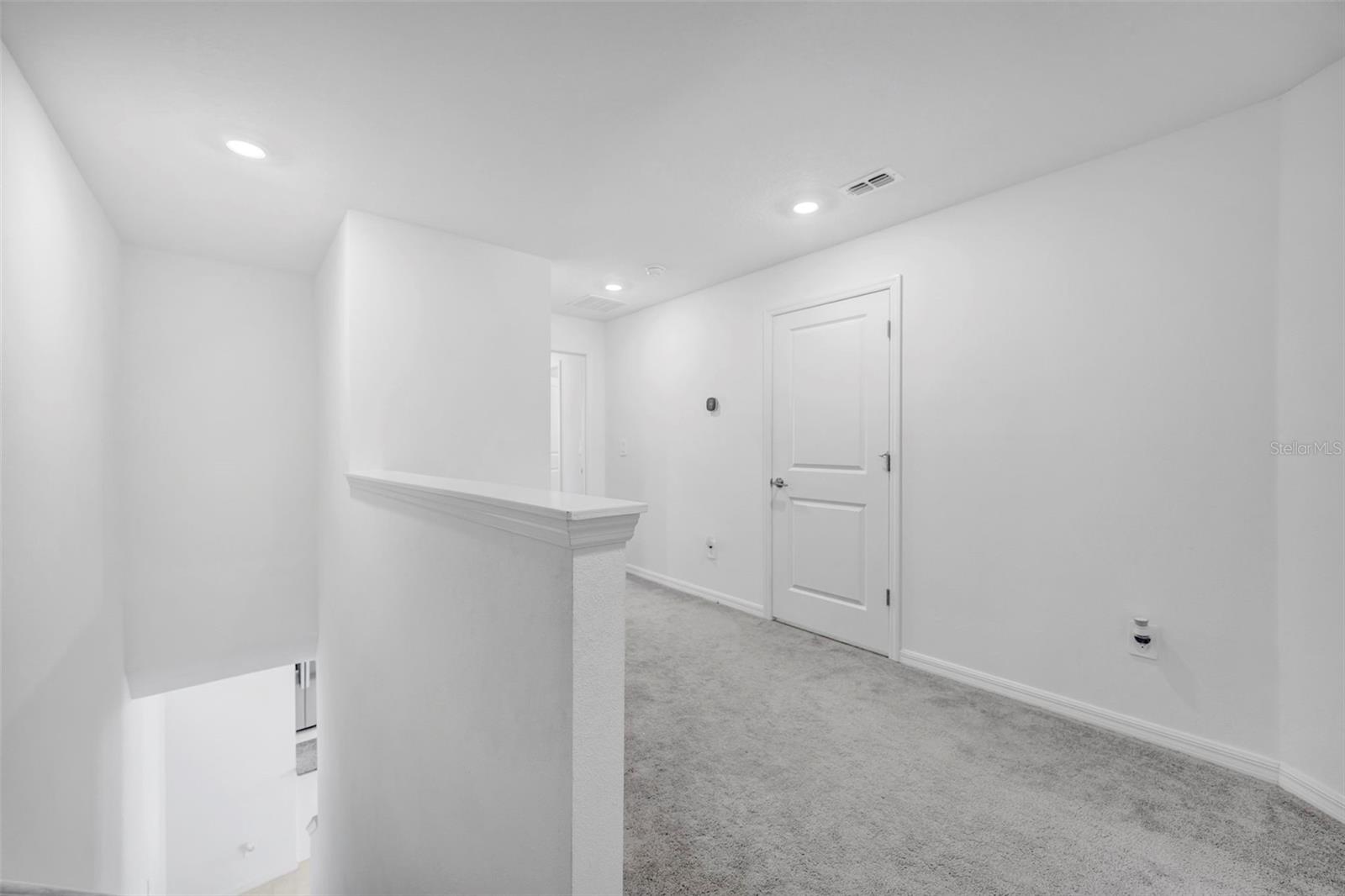 TOWNES AT SOUTHSHORE POINTE - Residential