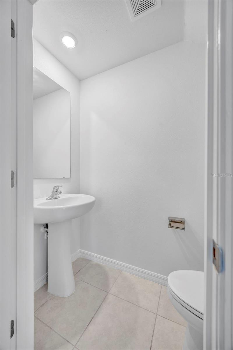 TOWNES AT SOUTHSHORE POINTE - Residential