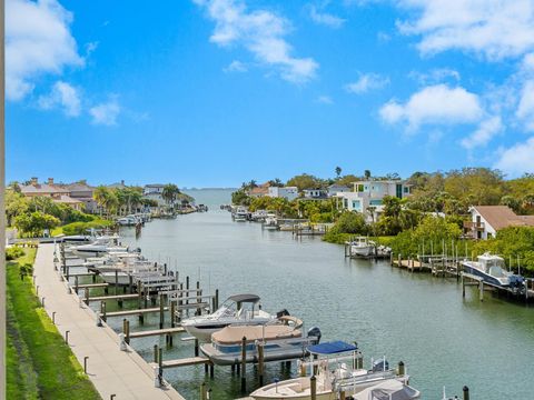 A home in SARASOTA