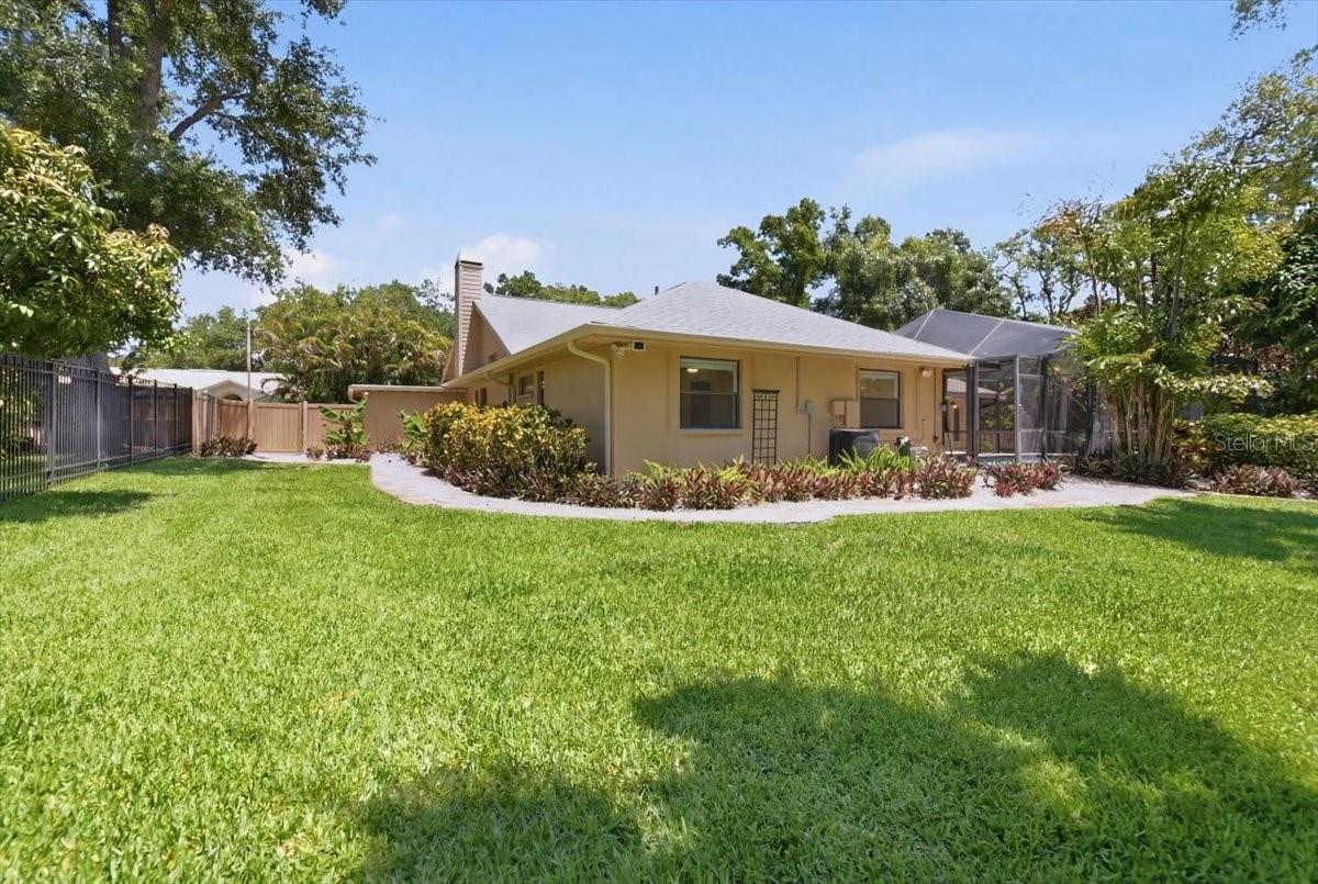 COUNTRY WOODS - Residential