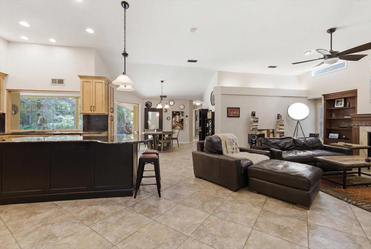 COUNTRY WOODS - Residential