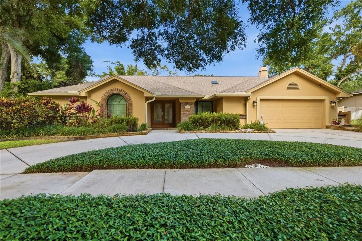 COUNTRY WOODS - Residential