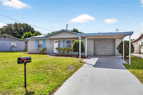 4338 BELLEVILLE AVE, HOLIDAY, FL 34691 - Image d593ea814e5a013358d5eeb3f6f092fb/2270150410