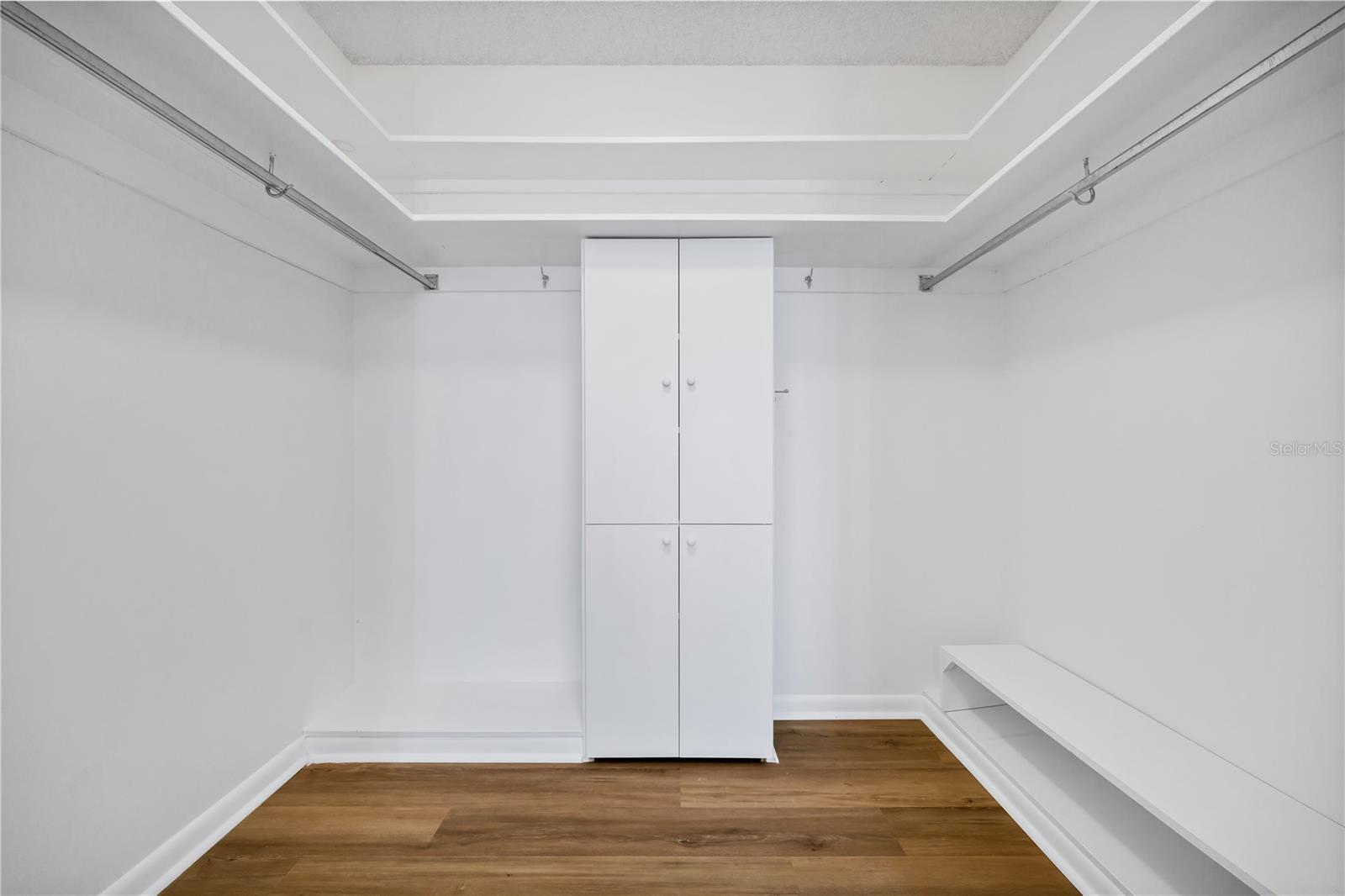 BAY HILL SEC 02 - Residential Lease