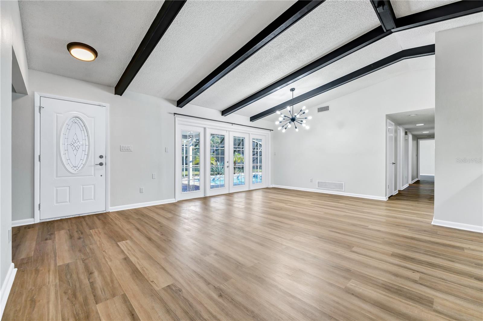 BAY HILL SEC 02 - Residential Lease