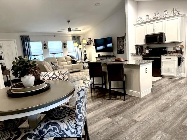 SEBRING COUNTRY ESTATES - Residential