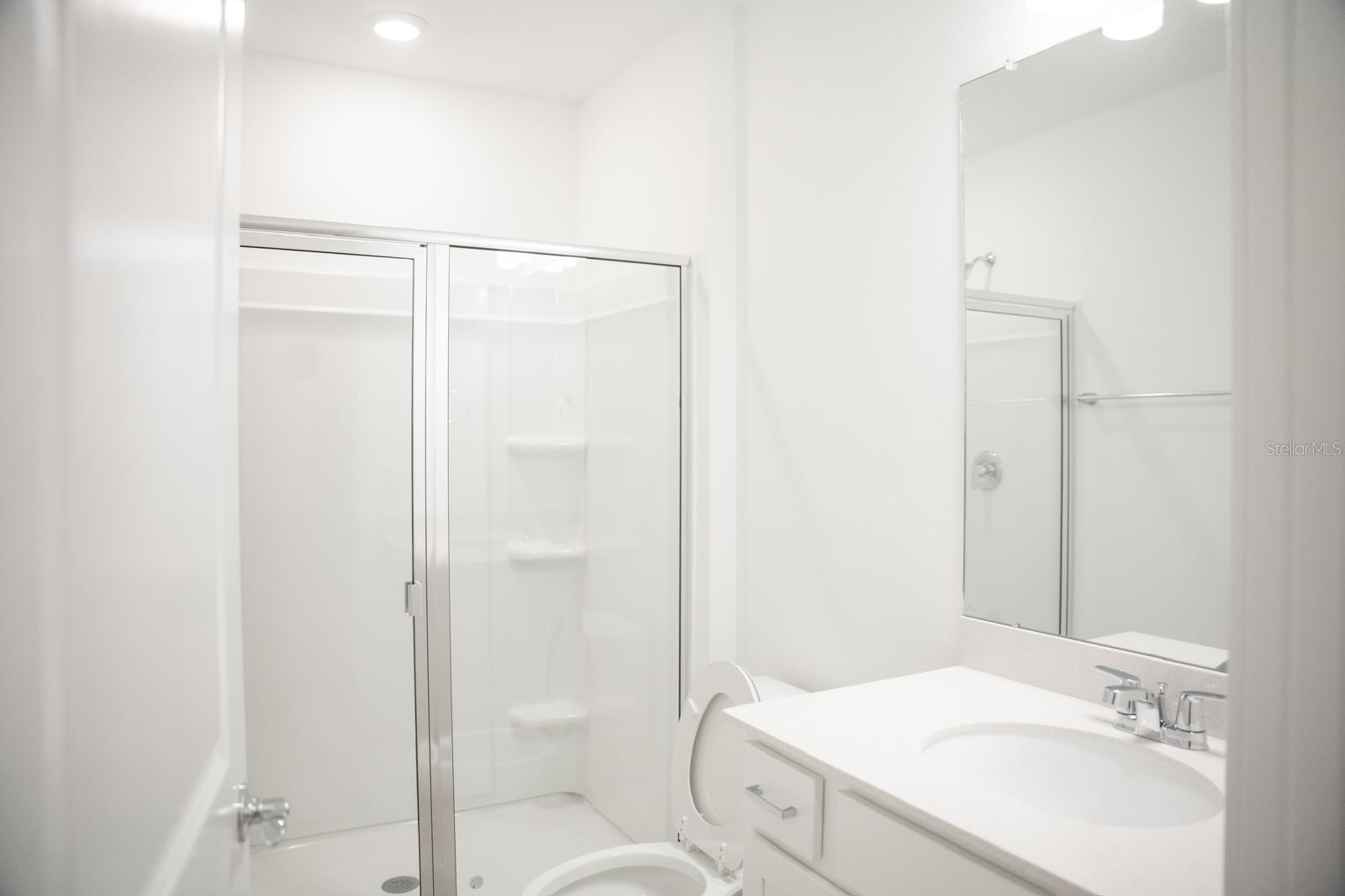 VIDA'S WAY LEGACY PH 1B - Residential Lease