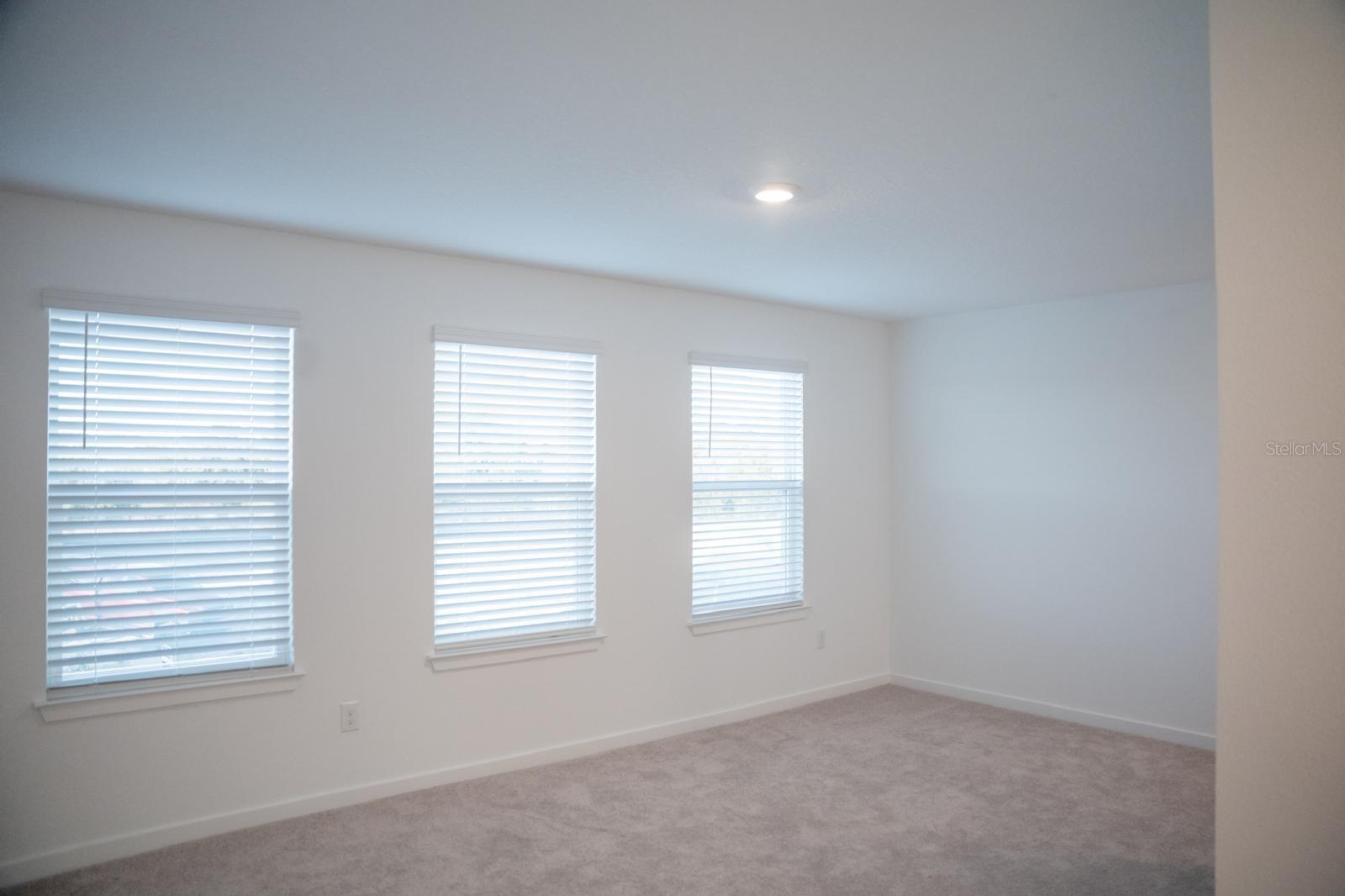 VIDA'S WAY LEGACY PH 1B - Residential Lease