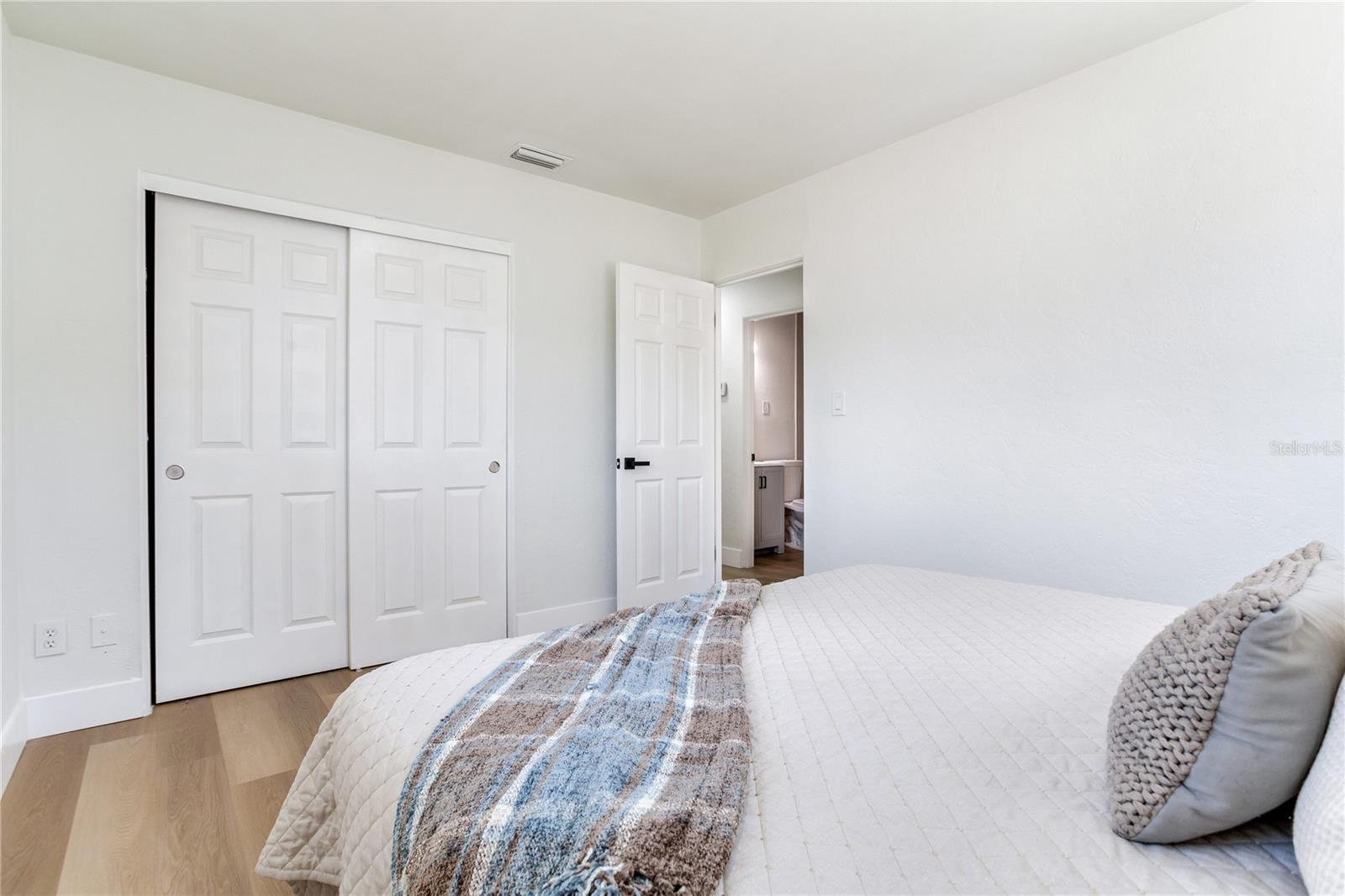 MEADOW LAWN 3RD ADD - Residential