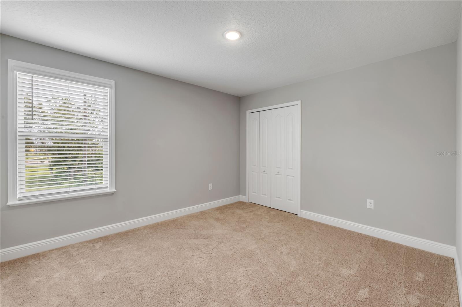 ELEGANT MANOR ESTATES - Residential