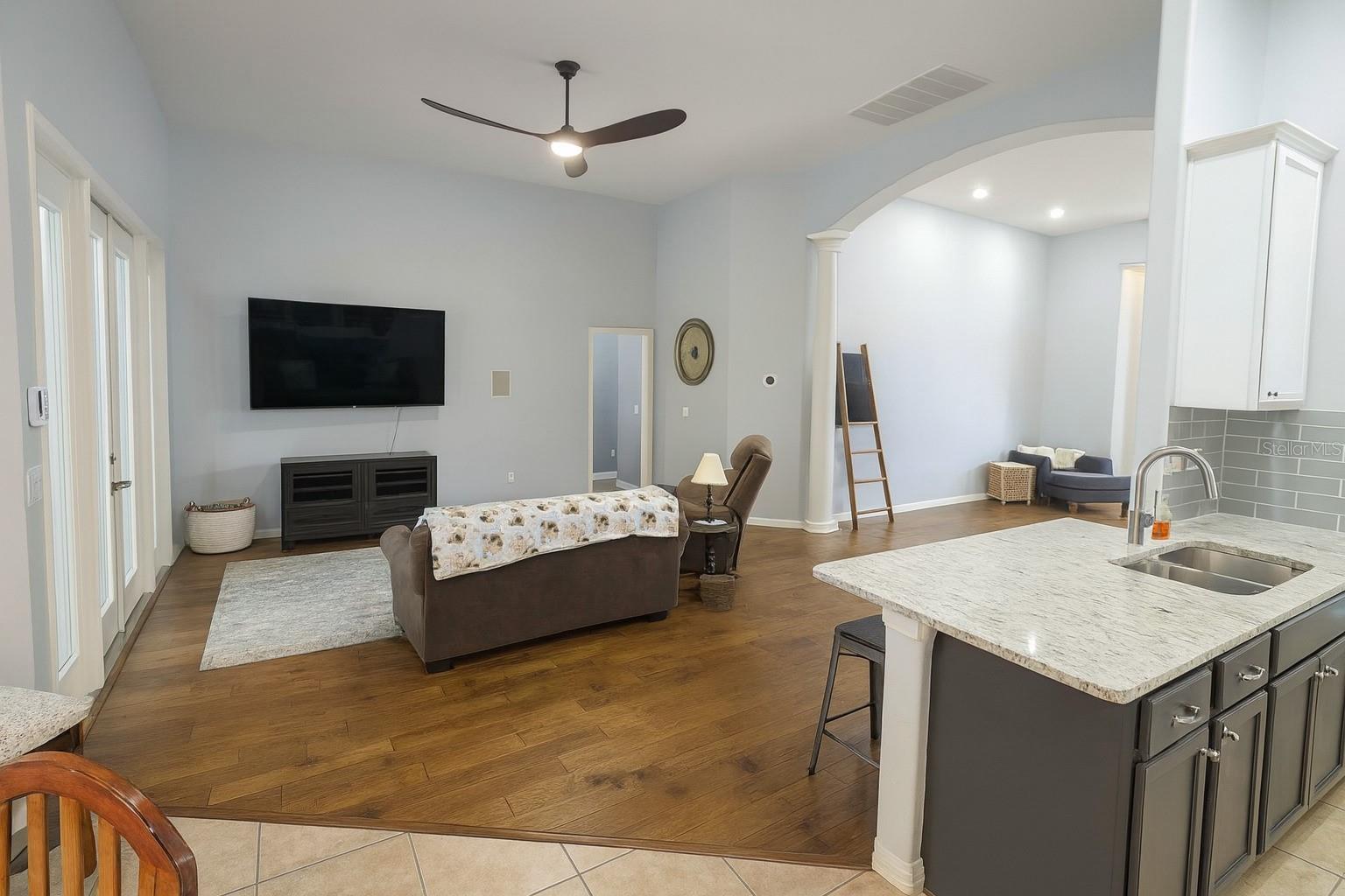 JOHNS LANDING PH 02 48 138 - Residential