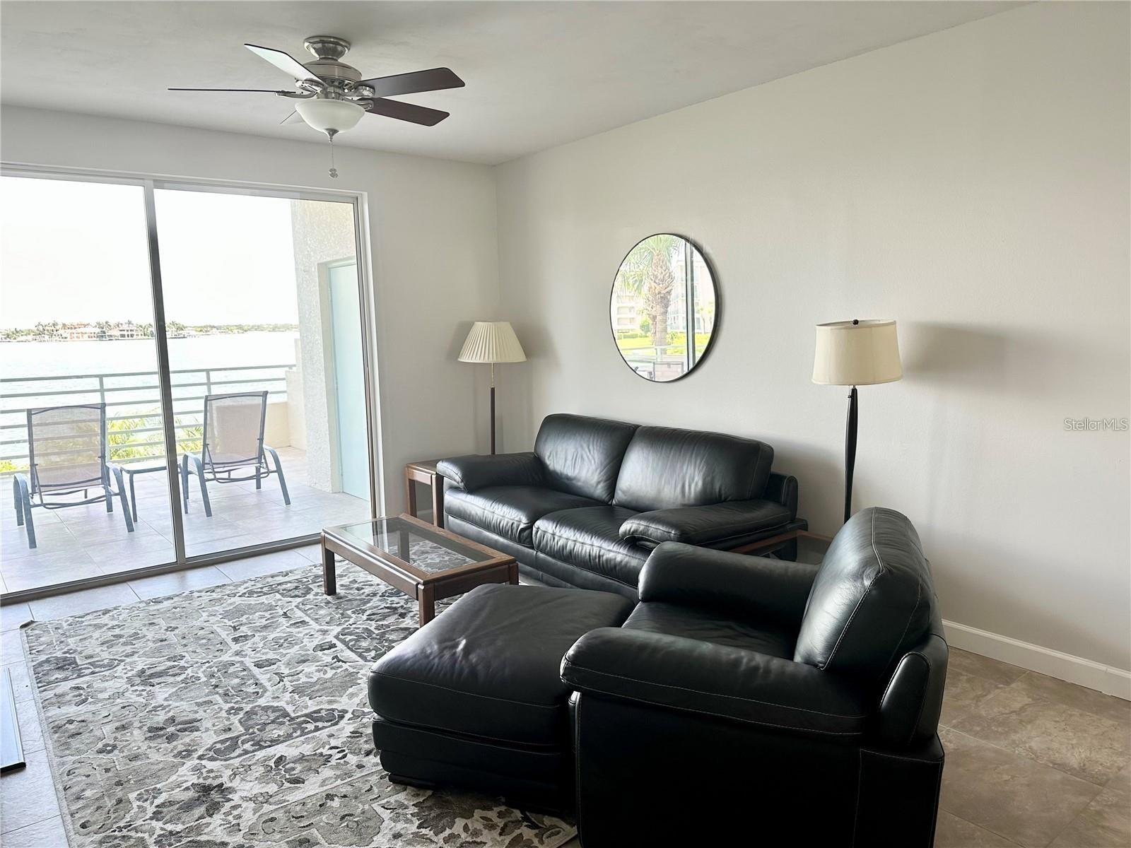 HARBOURSIDE CONDO - Residential Lease