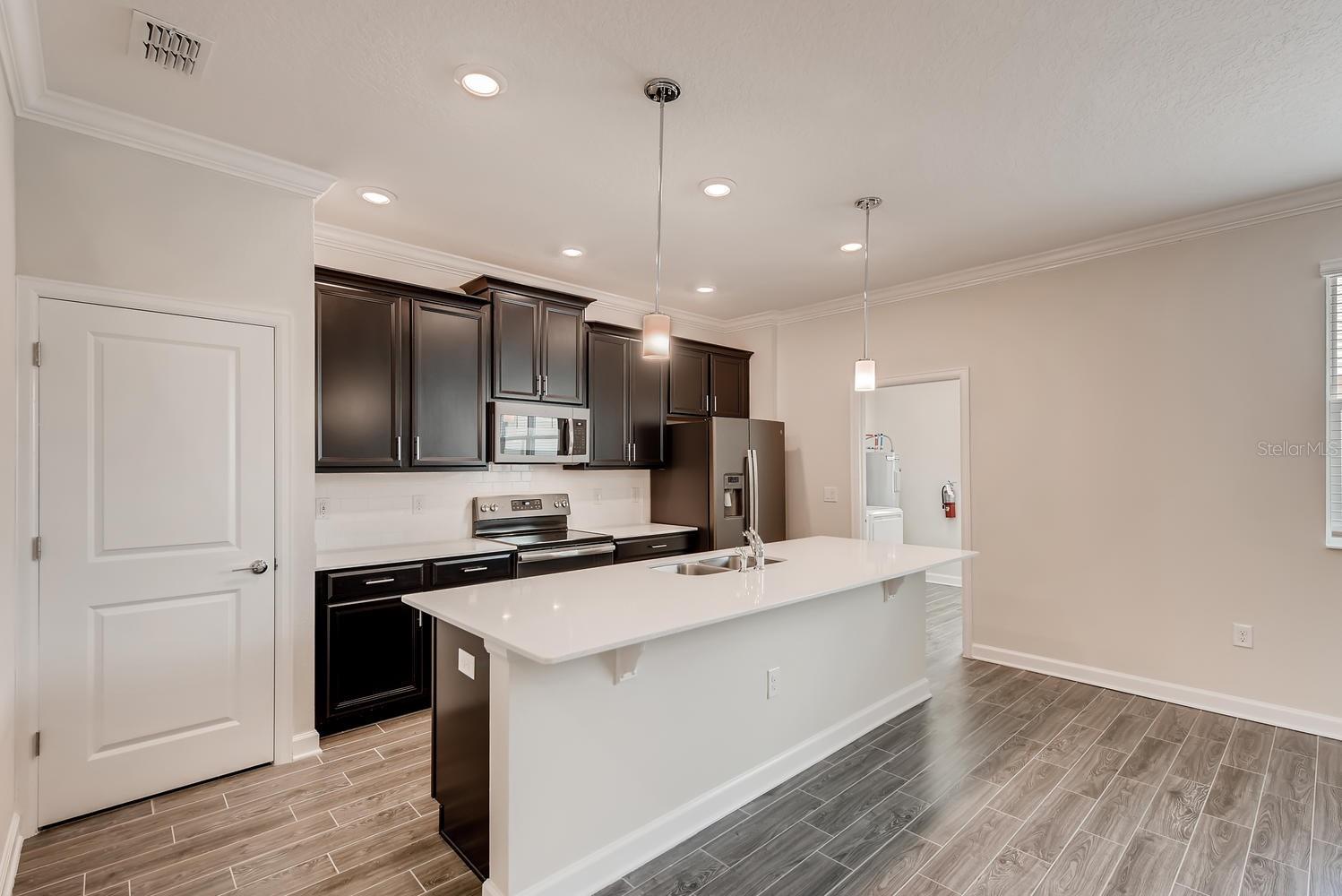 STOREY GROVE PH 1B-3 - Residential Lease