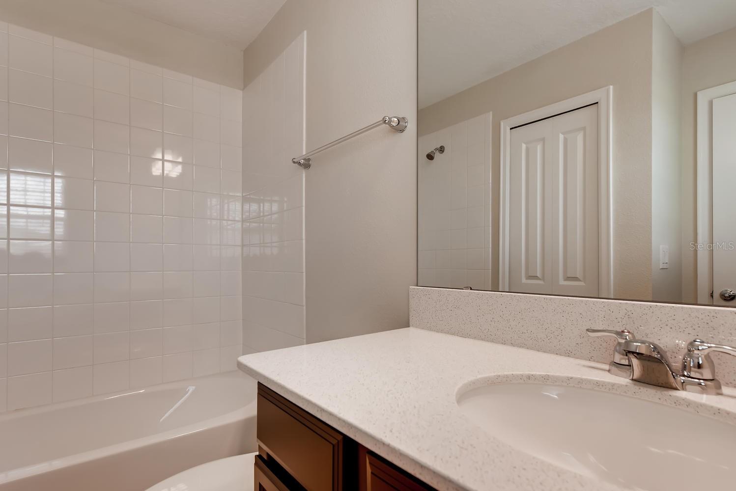 STOREY GROVE PH 1B-3 - Residential Lease