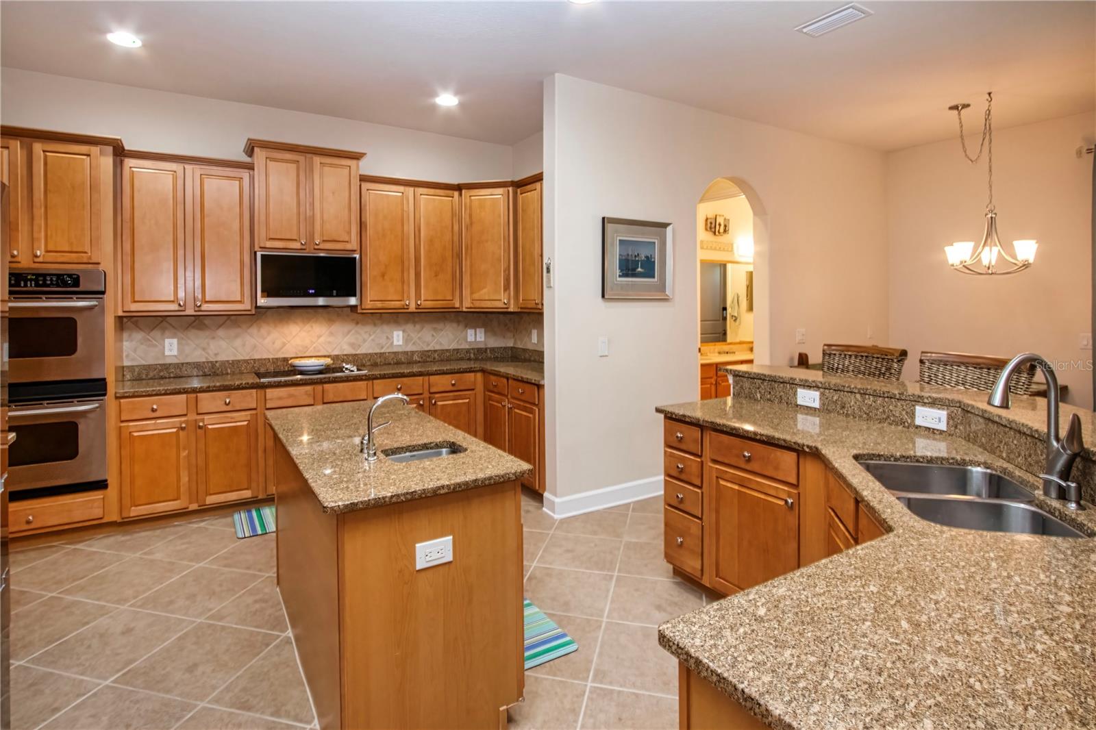 1929 24TH STREET CIRCLE W