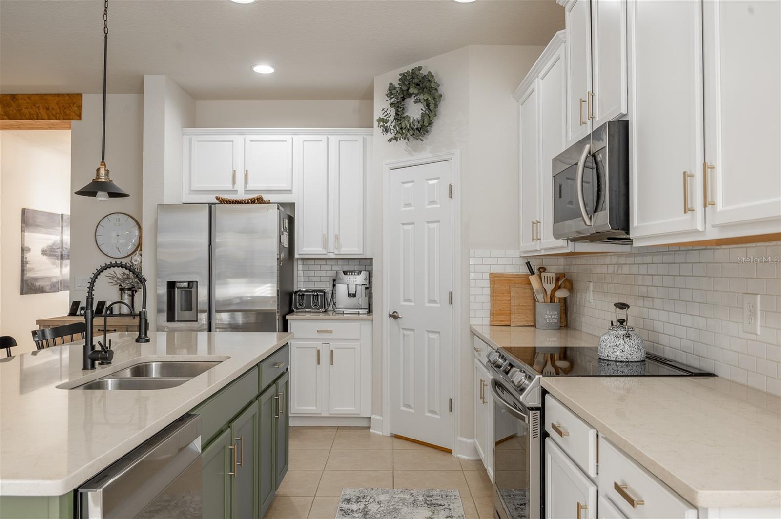 WATERSTONE LAKES PH 1 - Residential Lease