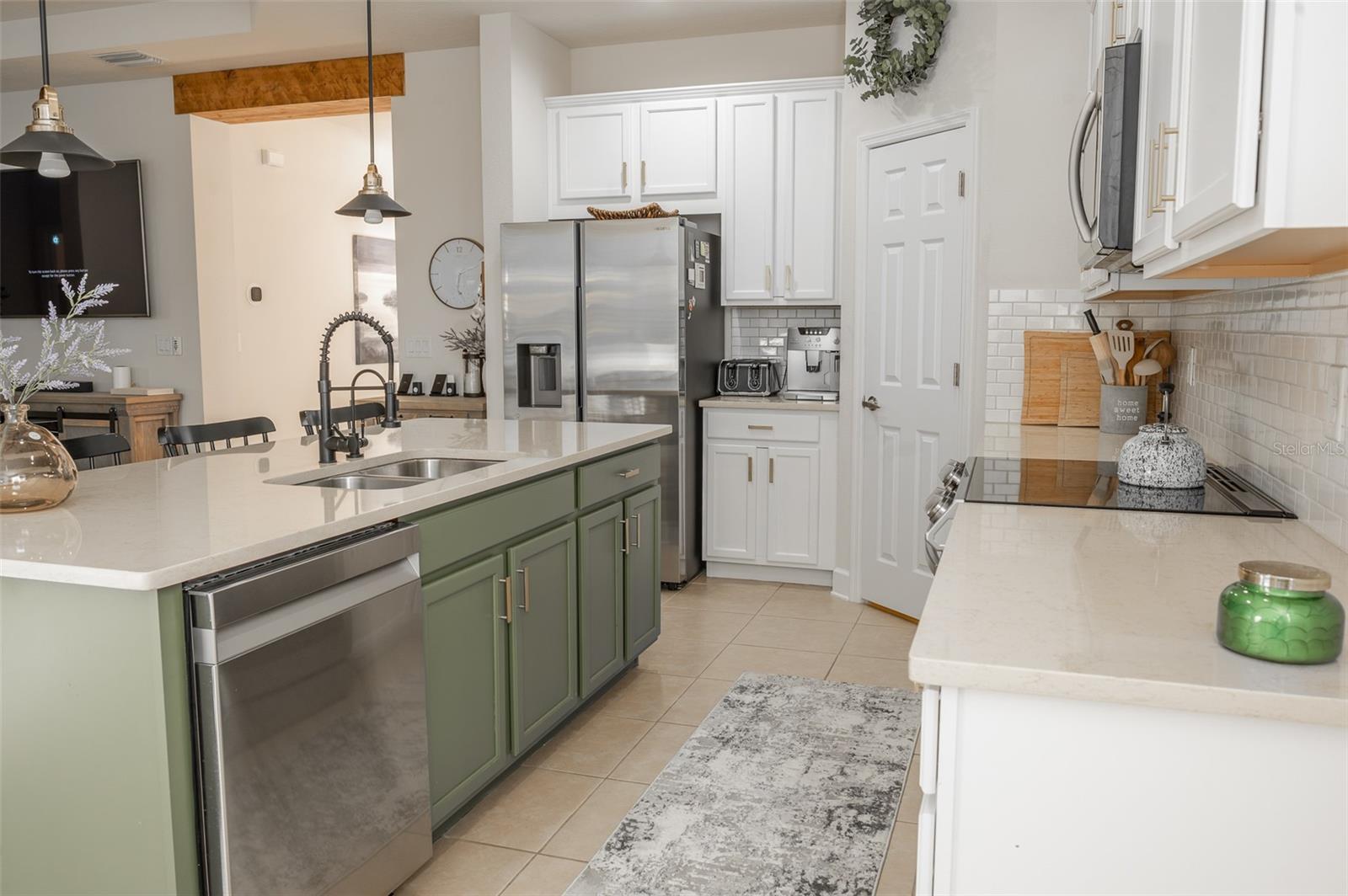 WATERSTONE LAKES PH 1 - Residential Lease