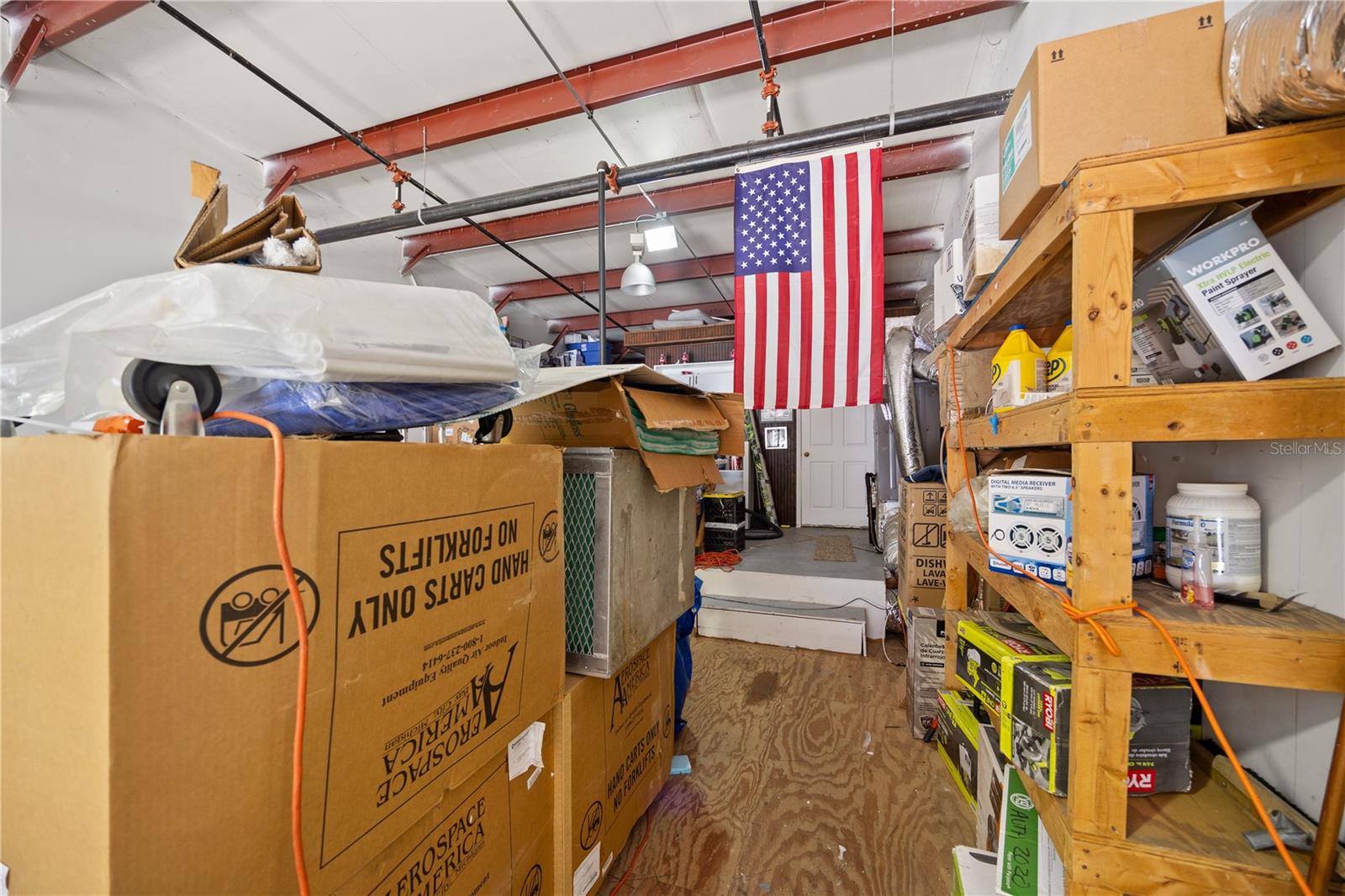 VENICE BUS SUITES II - Commercial Sale