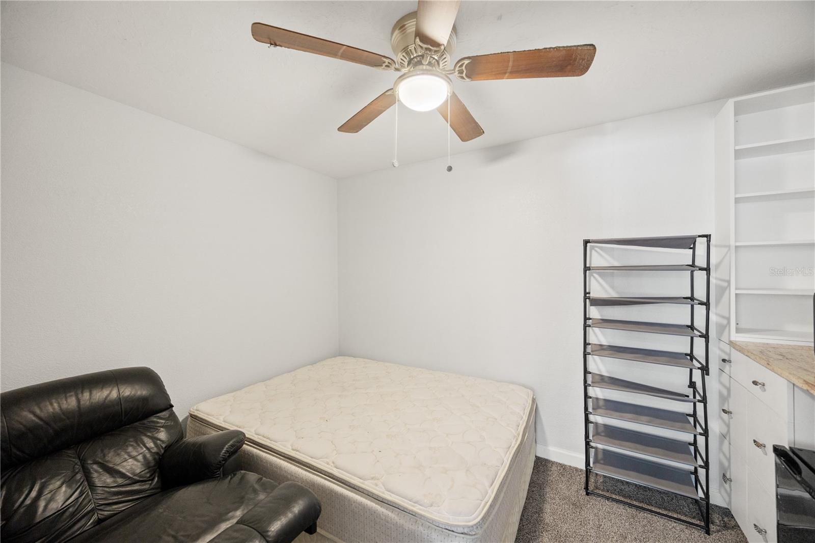 VENICE BUS SUITES II - Commercial Sale