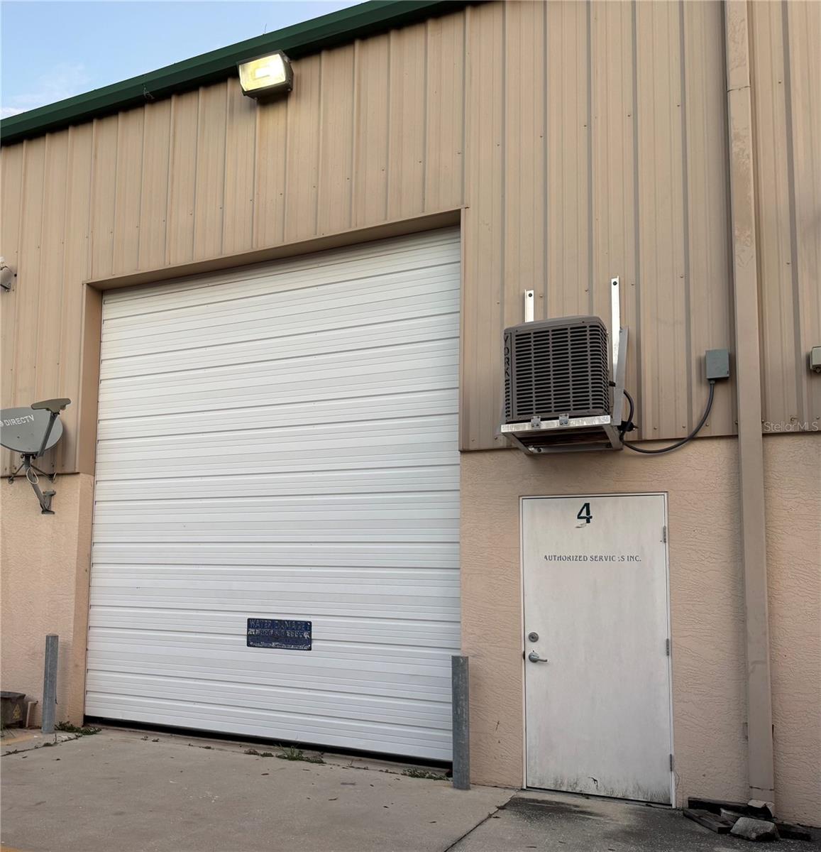 121 TRIPLE DIAMOND BOULEVARD 4