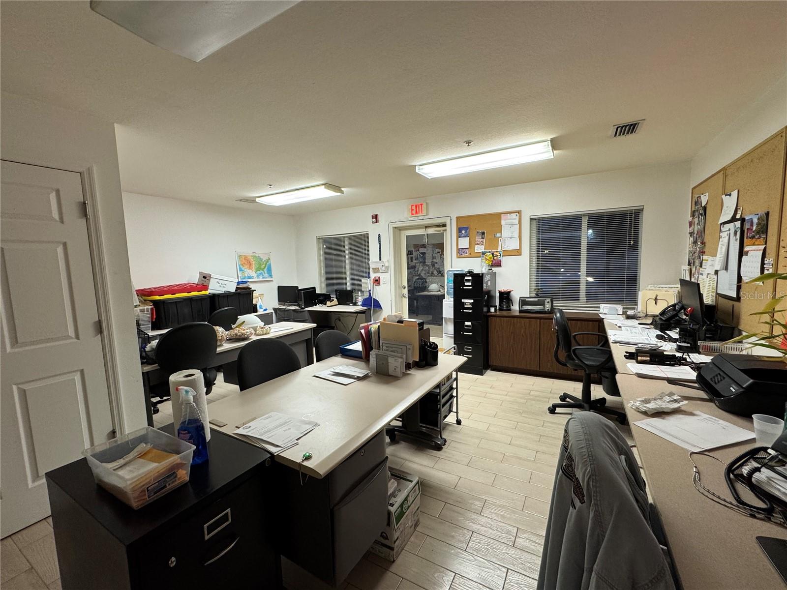 VENICE BUS SUITES II - Commercial Sale