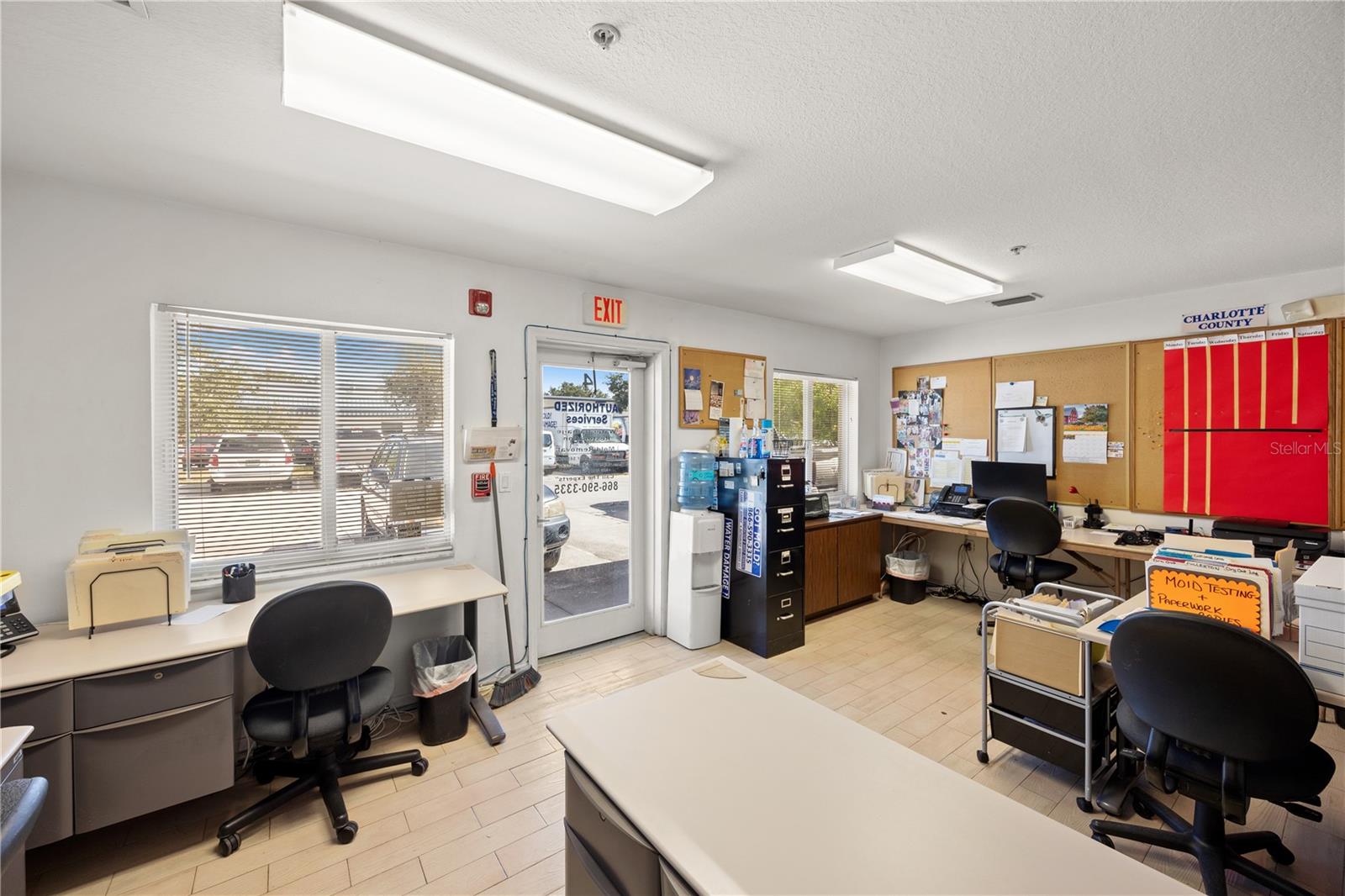 VENICE BUS SUITES II - Commercial Sale