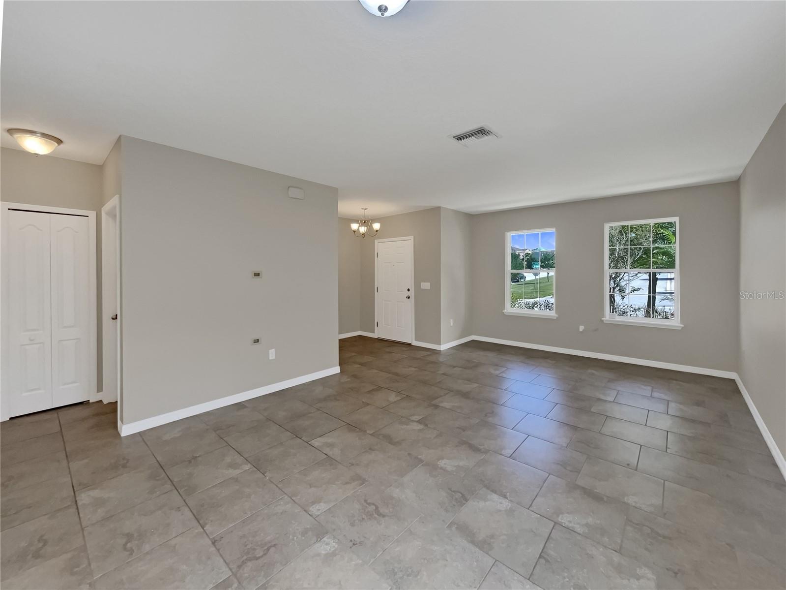 PATTERSON GROVES - Residential