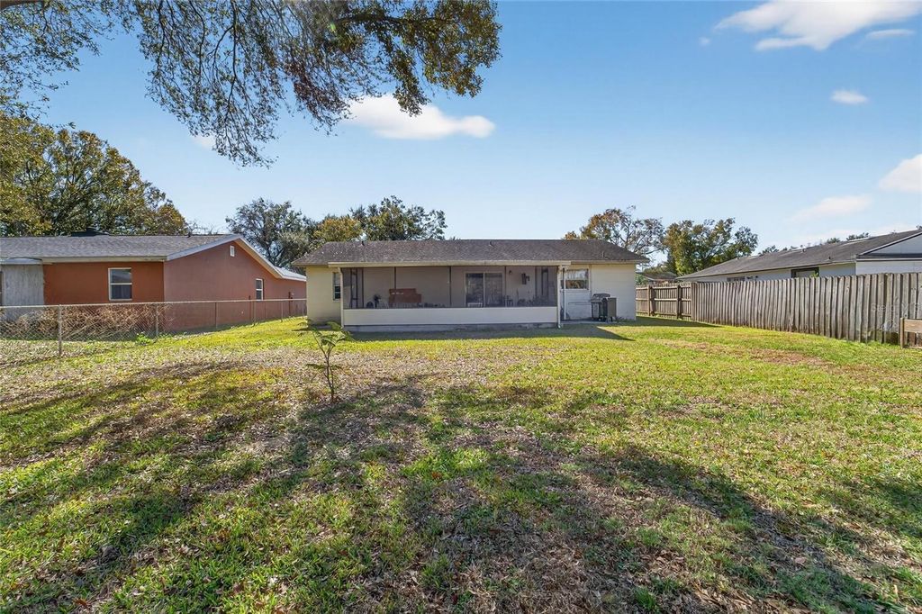 Photo of 1938 Cinnamon Drive, Lakeland, FL 33801 (MLS # TB8469286)