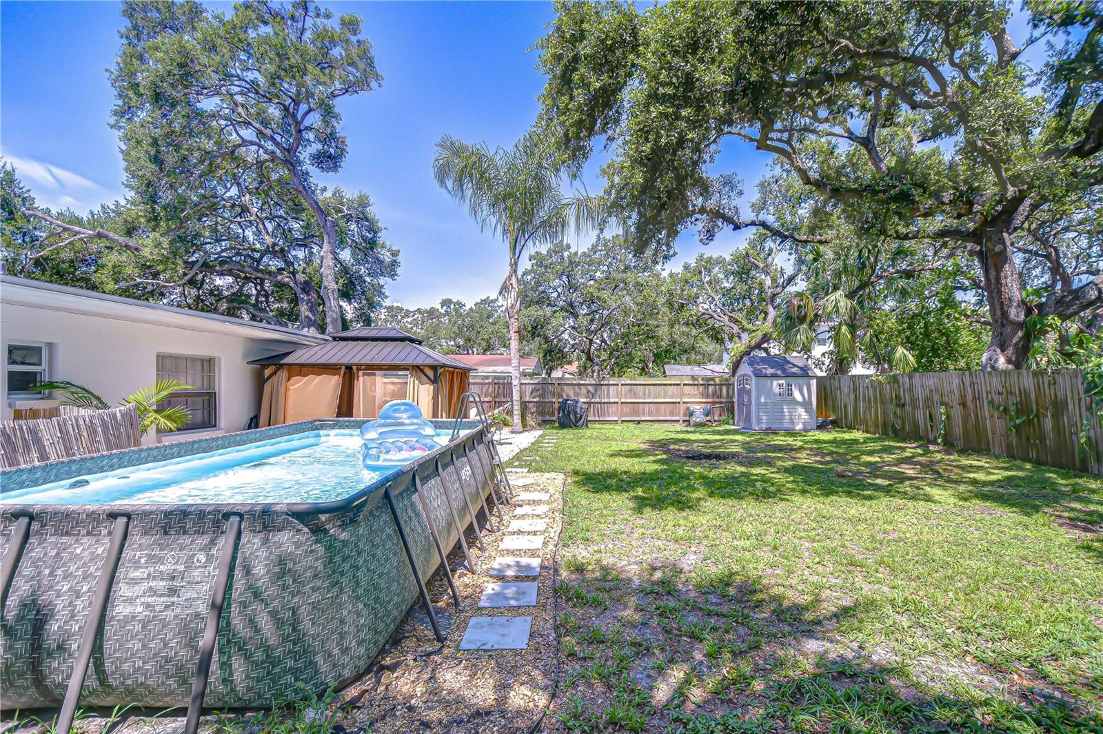 2925 W ELLIS DRIVE