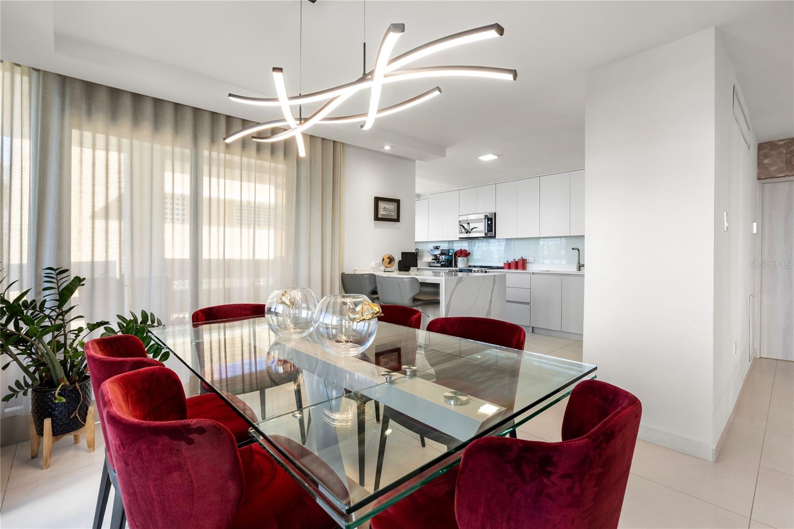 ASHFORD PLAZA - Residential Lease