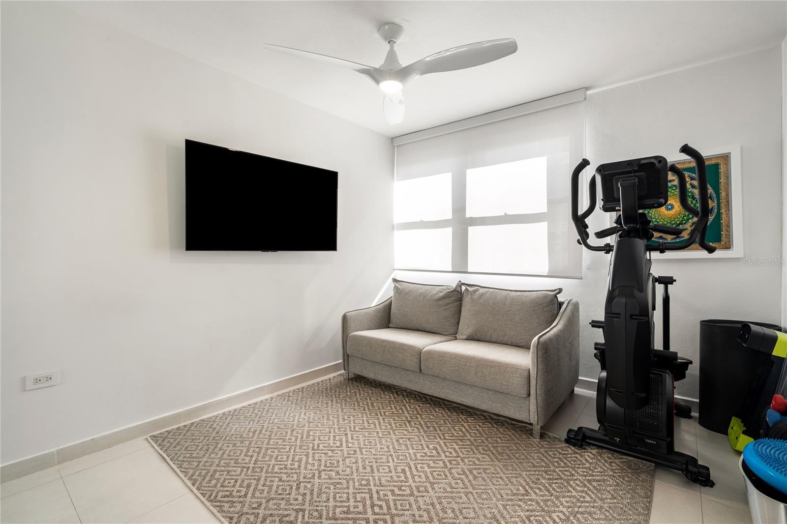 ASHFORD PLAZA - Residential Lease