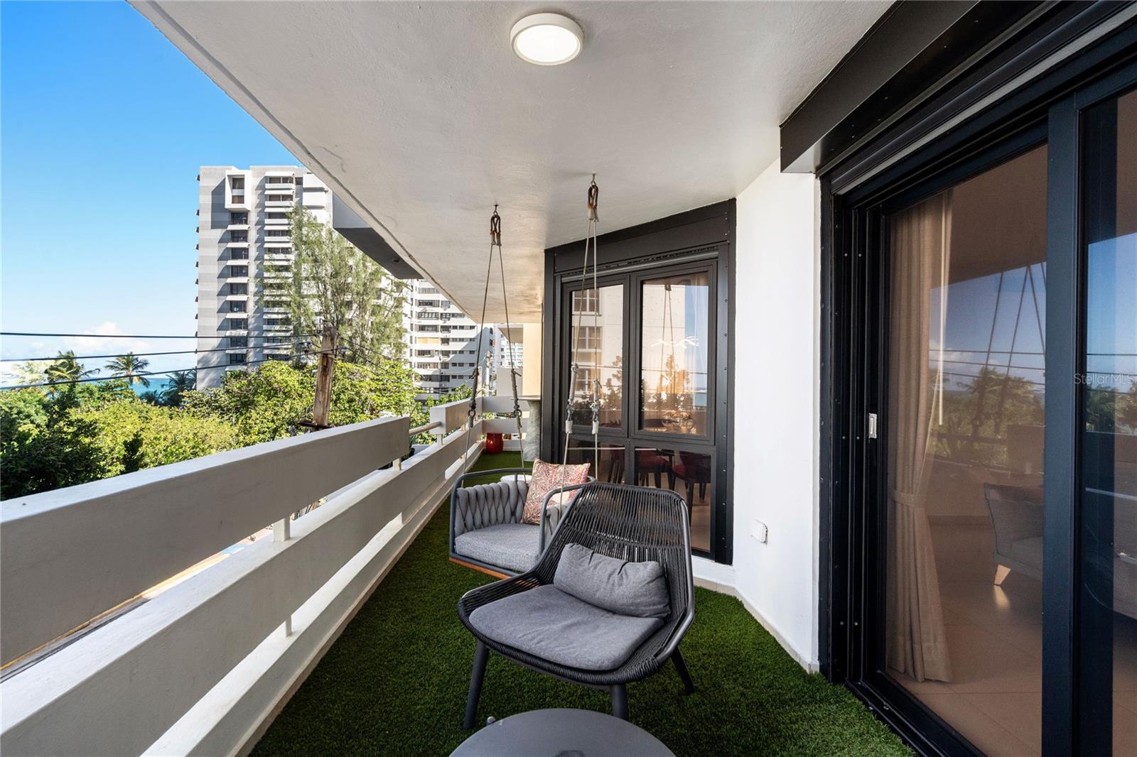 ASHFORD PLAZA - Residential Lease