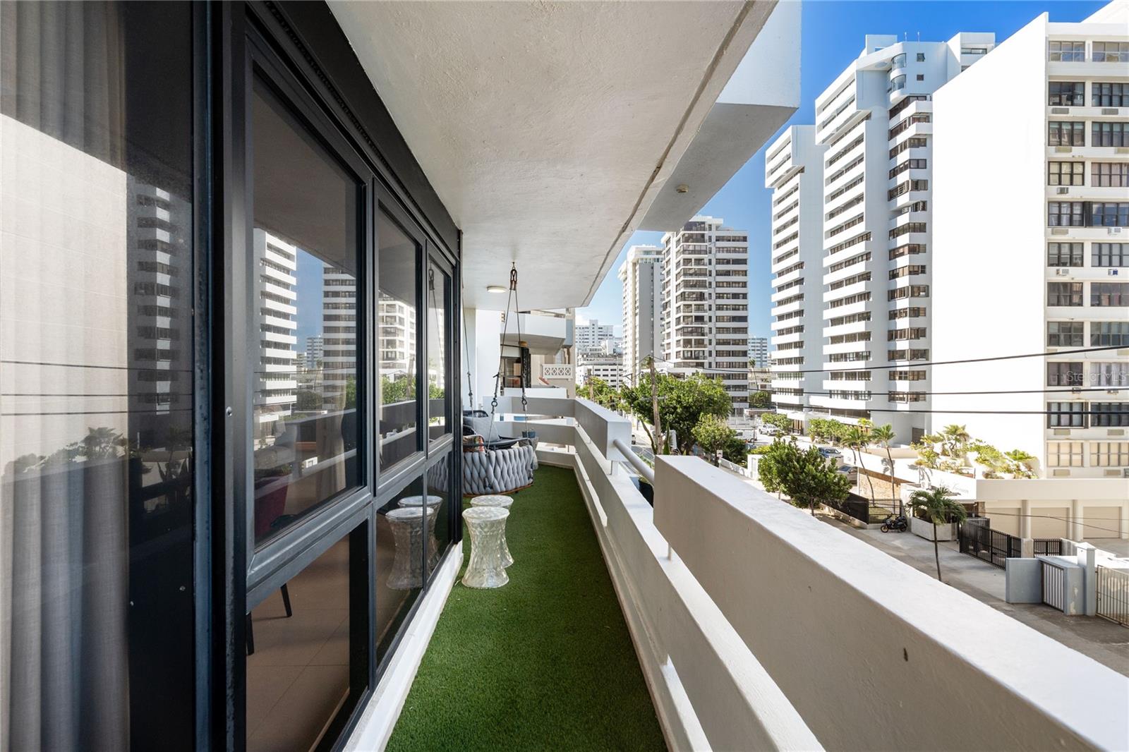 ASHFORD PLAZA - Residential Lease