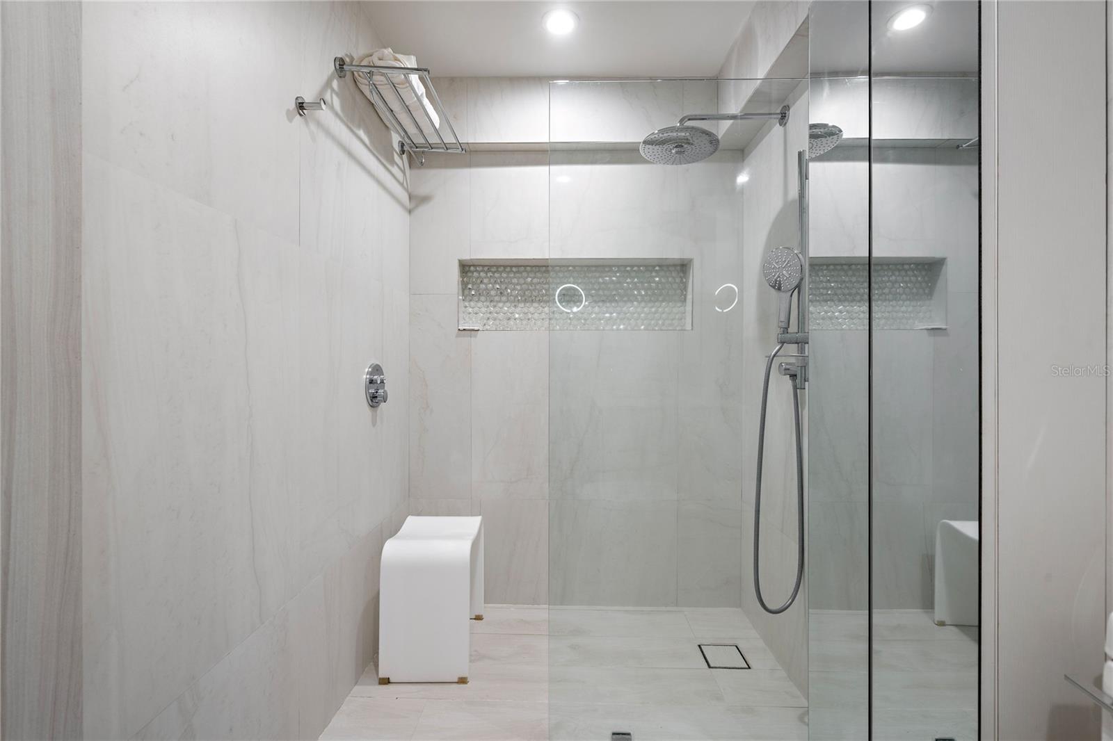 ASHFORD PLAZA - Residential Lease