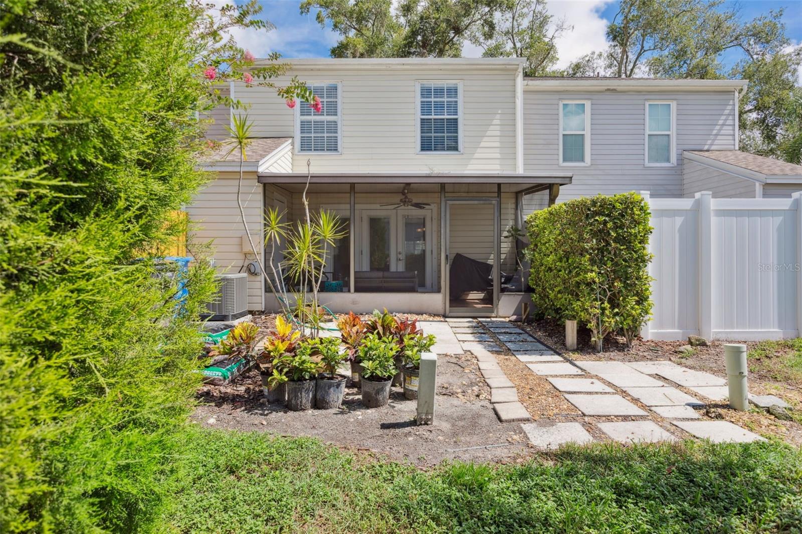 16311 RAMBLING VINE DRIVE W
