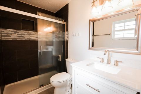 Tiny photo for 6405 SE 13 Avenue, Ocala, FL 34480 (MLS # OM704003)