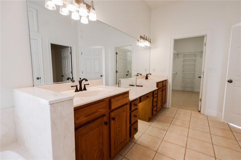 Tiny photo for 6405 SE 13 Avenue, Ocala, FL 34480 (MLS # OM704003)