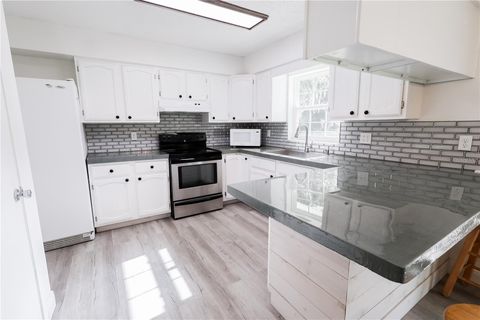 Tiny photo for 6405 SE 13 Avenue, Ocala, FL 34480 (MLS # OM704003)