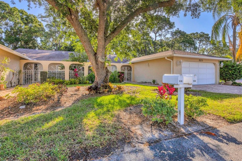 Photo of 5273 Villa Majorca Court #25, Sarasota, FL 34235 (MLS # A4699342)