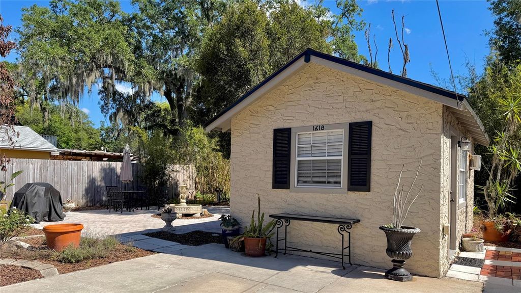 Photo of 1618 Park Lake Street, Orlando, FL 32803 (MLS # O6424782)