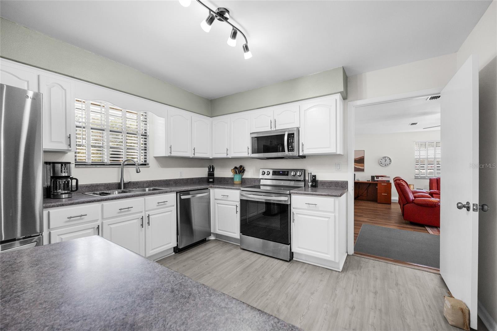 EASTWOOD SUB - Residential