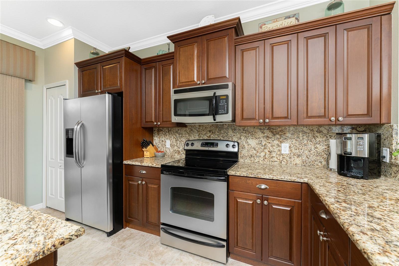 ARLINGTON COVE - Residential