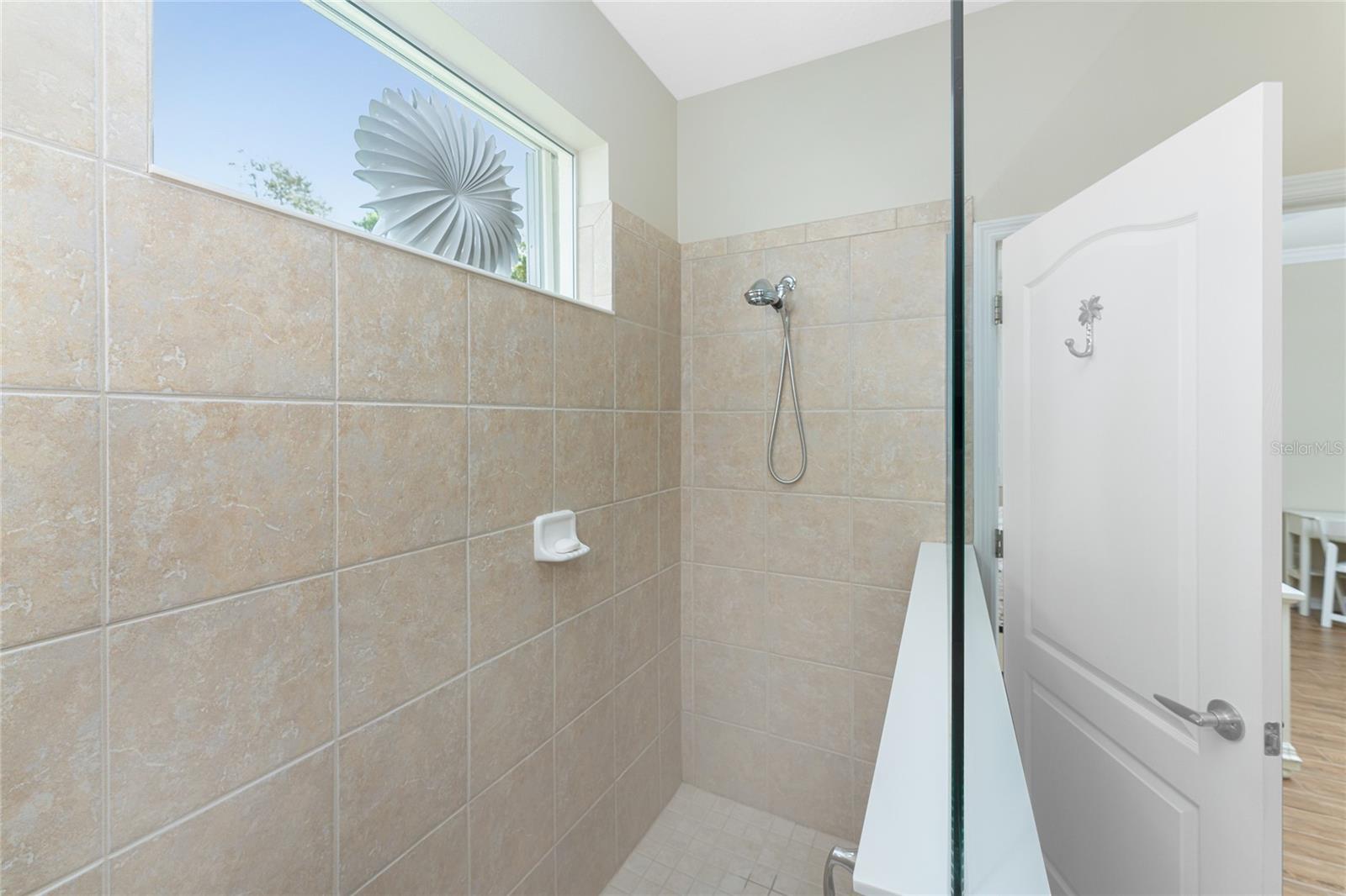 ARLINGTON COVE - Residential