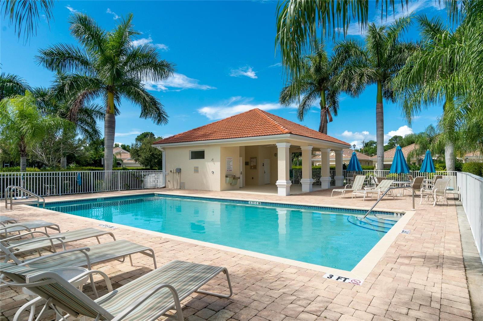 ARLINGTON COVE - Residential